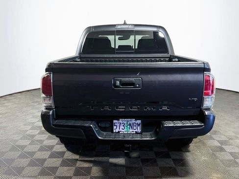 Certified 2021 Toyota Tacoma TRD Off-Road w/ TRD Premium Off Road Package AWD/4WD image 6