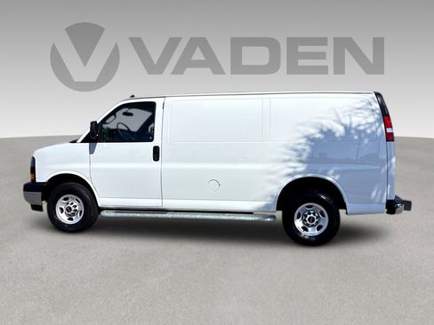 Used 2024 GMC Savana 2500 w/ Driver Convenience Package RWD image 23