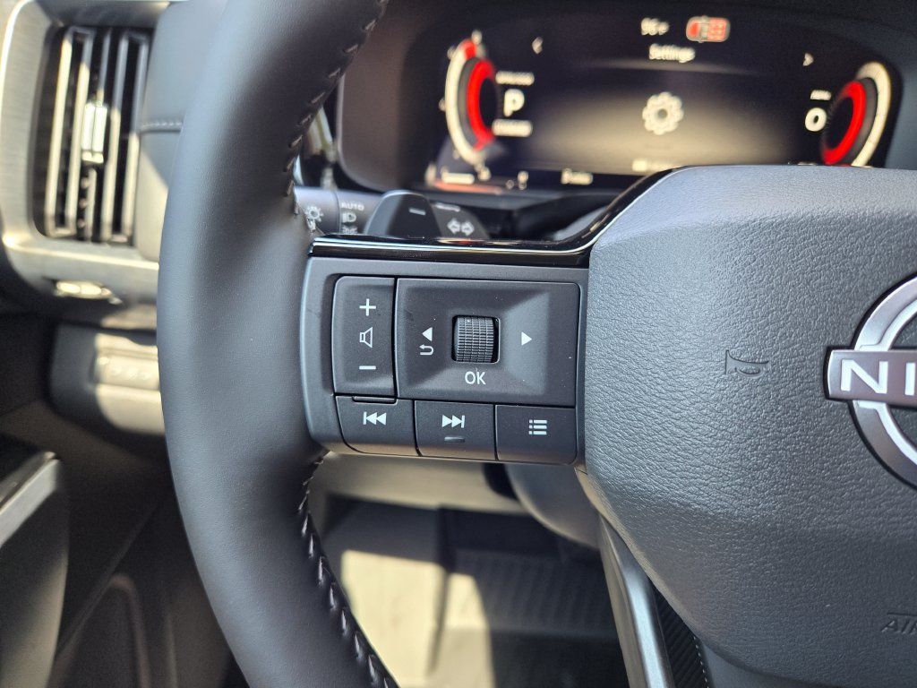 New 2026 Nissan Pathfinder SL FWD image 22
