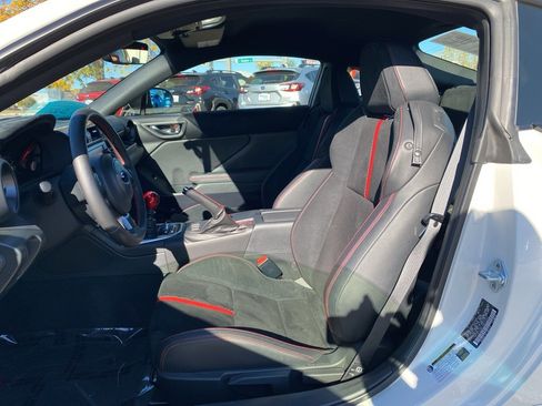 Certified 2022 Subaru BRZ Limited image 9