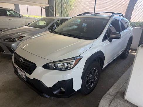 Used 2021 Subaru Crosstrek 2.5i Sport w/ Moonroof Package AWD/4WD image 3