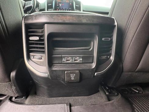 Used 2019 RAM 1500 Big Horn AWD/4WD image 16