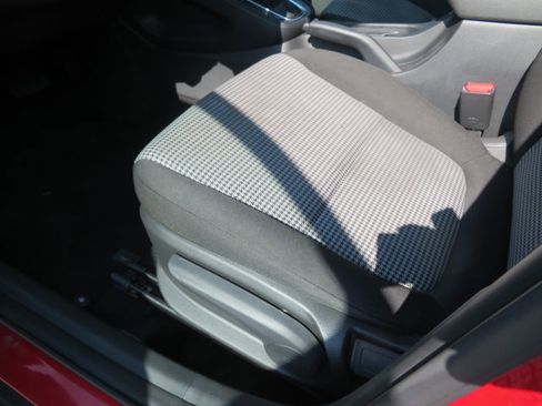 Used 2022 Hyundai Kona SE image 12