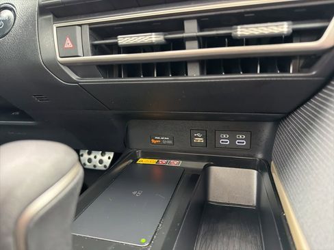 Certified 2025 Toyota Camry SE w/ Convenience Package image 31