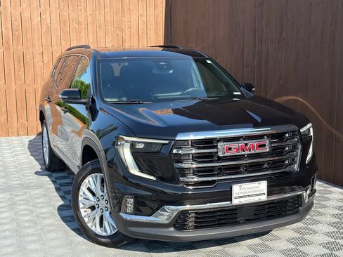 Used 2024 GMC Acadia Elevation w/ Luxury Package FWD image 13