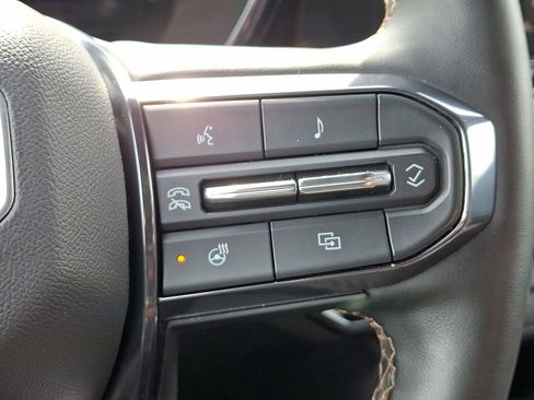 Certified 2023 GMC Canyon AT4 w/ AT4 Premium Package image 18