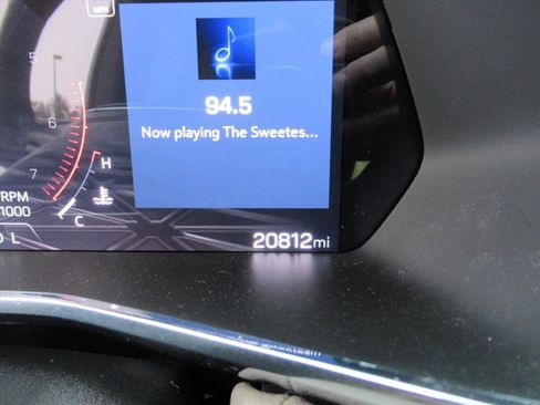 Used 2024 GMC Canyon Denali w/ LPO, Denali Black Edition image 26