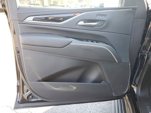 Used 2022 Cadillac Escalade Sport w/ Touring Package image 22