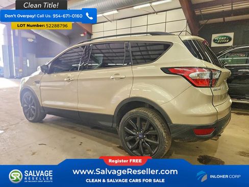 Used 2017 Ford Escape Titanium FWD image 3