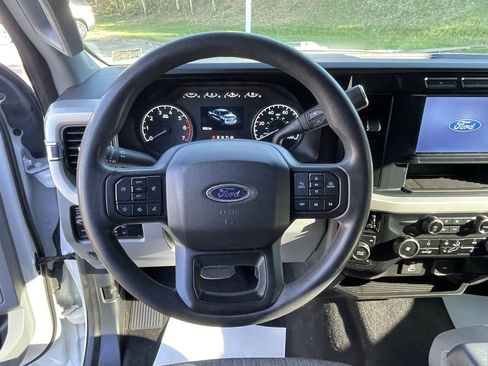 Used 2024 Ford F250 XL w/ STX Appearance Package image 33