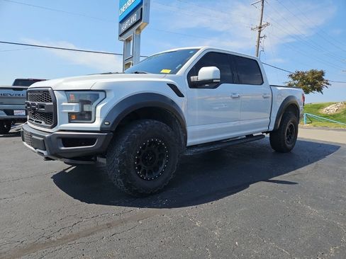Used 2017 Ford F150 Raptor w/ Equipment Group 802A Luxury AWD/4WD image 2