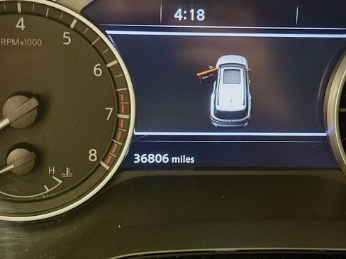 Used 2025 Nissan Pathfinder SL image 19