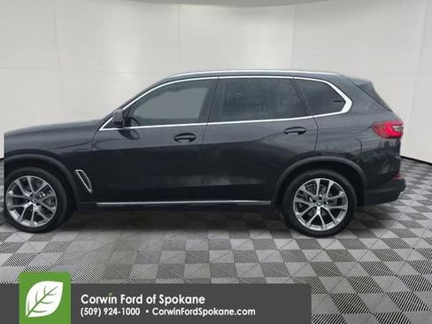 Used 2022 BMW X5 xDrive40i image 5