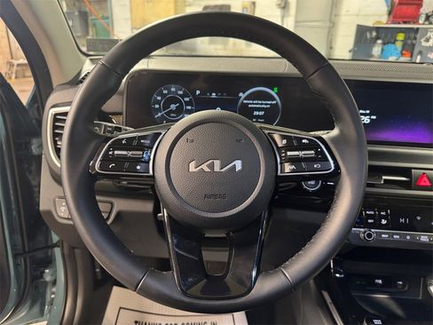 Certified 2024 Kia Seltos S image 15