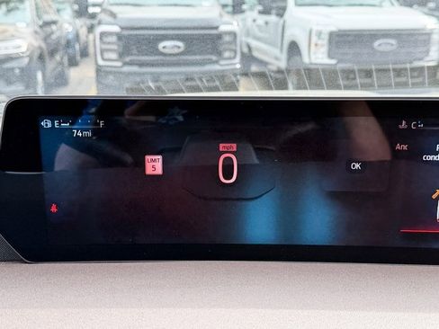 Used 2025 Ford Expedition King Ranch image 13