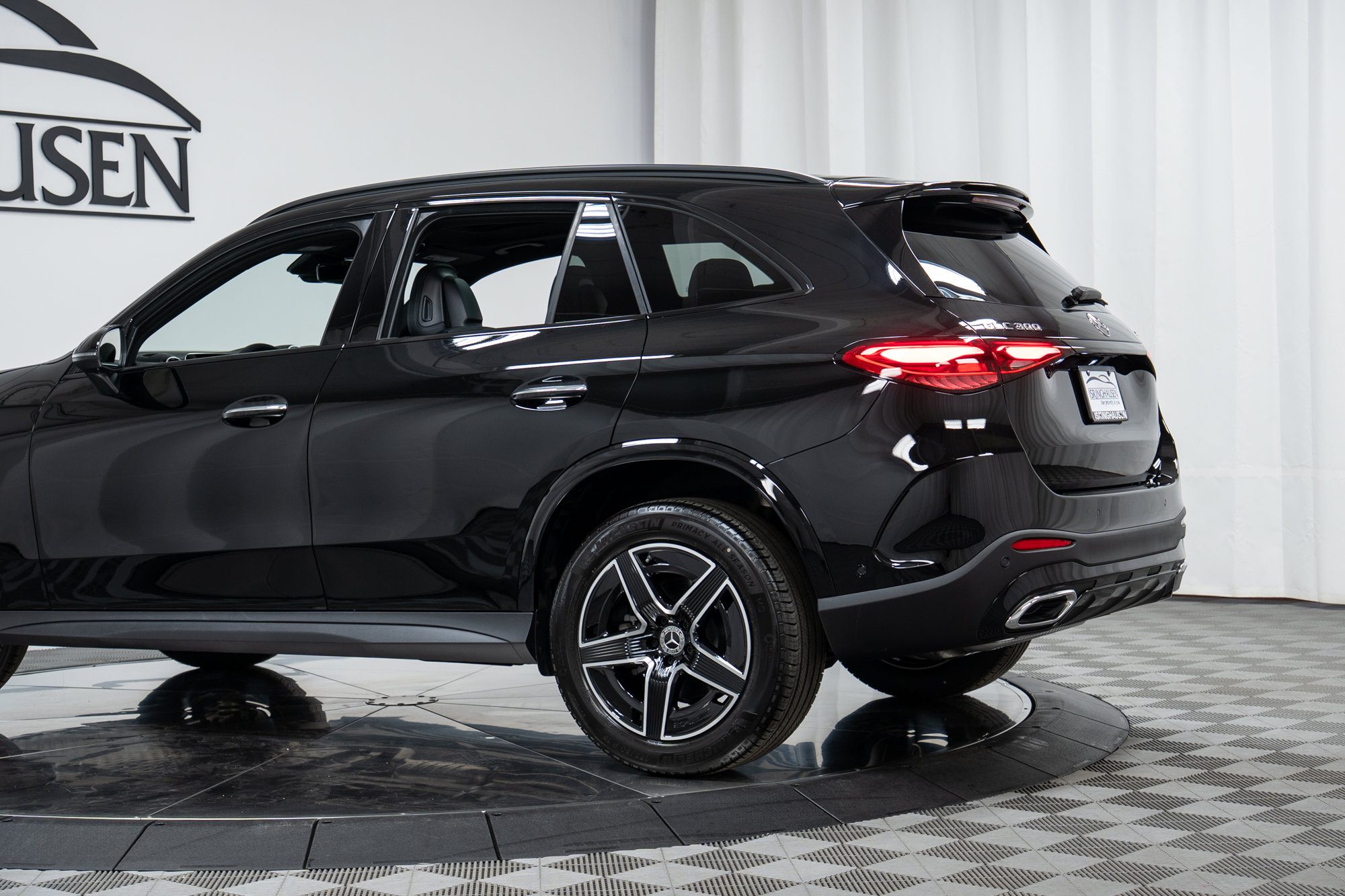 Used 2026 Mercedes-Benz GLC 300 4MATIC image 29