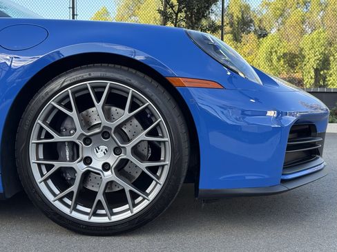 Certified 2025 Porsche 911 Carrera image 12