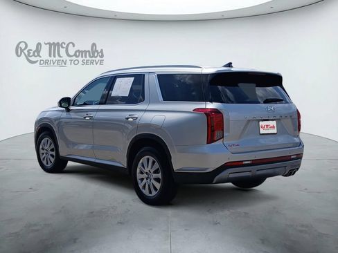 Used 2024 Hyundai Palisade SEL FWD image 3