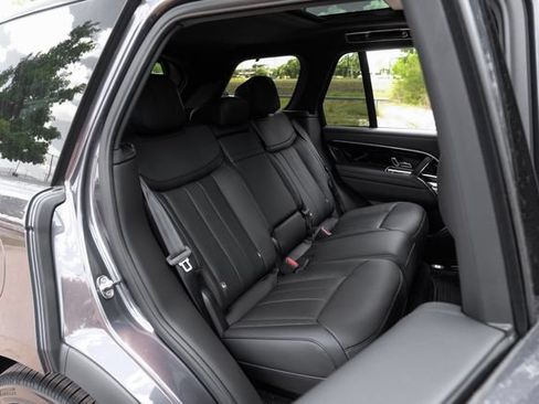 New 2026 Land Rover Range Rover SE AWD/4WD image 46
