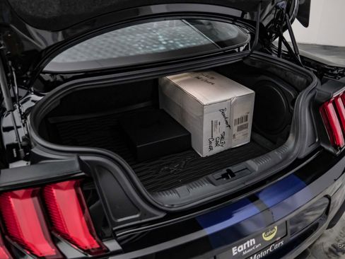 Used 2021 Ford Mustang Shelby GT500 w/ Carbon Fiber Track Pack RWD image 75