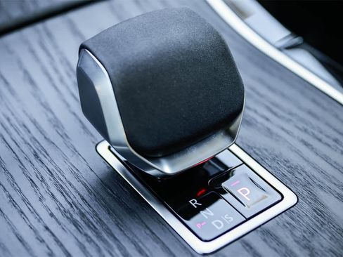 New 2026 Land Rover Range Rover Evoque S image 23