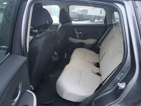 Certified 2026 Honda HR-V LX image 25