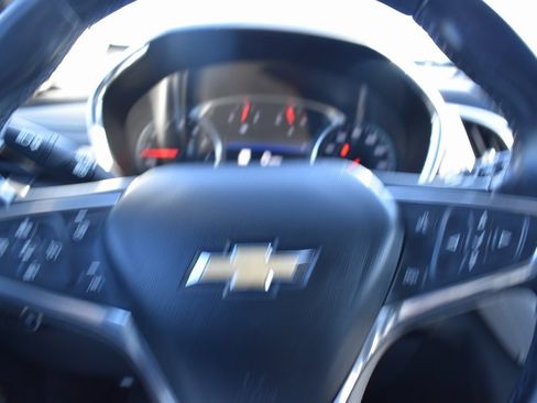 Used 2020 Chevrolet Equinox Premier image 14