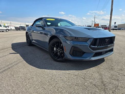 Used 2025 Ford Mustang GT Premium RWD image 1