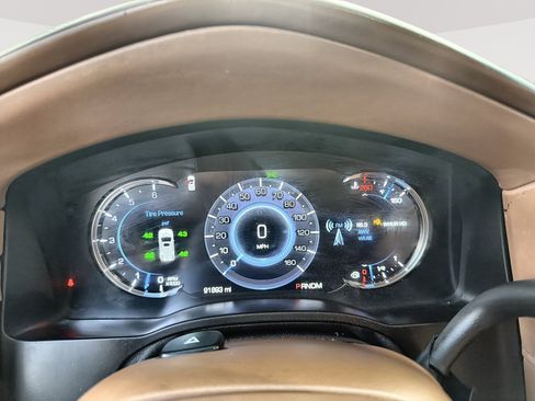 Used 2016 Cadillac Escalade ESV Platinum AWD/4WD image 10