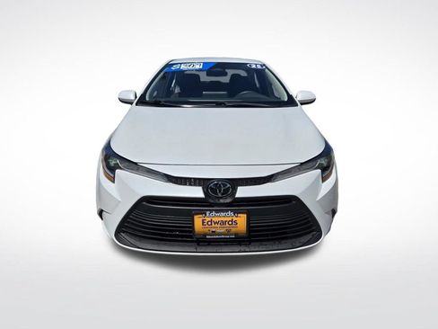 Used 2025 Toyota Corolla LE FWD image 9