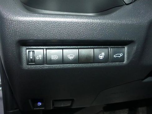 Used 2022 Toyota RAV4 XLE w/ Convenience Package AWD/4WD image 29