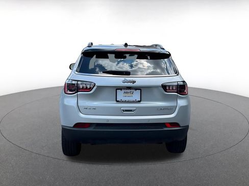 Used 2025 Jeep Compass Limited AWD/4WD image 12