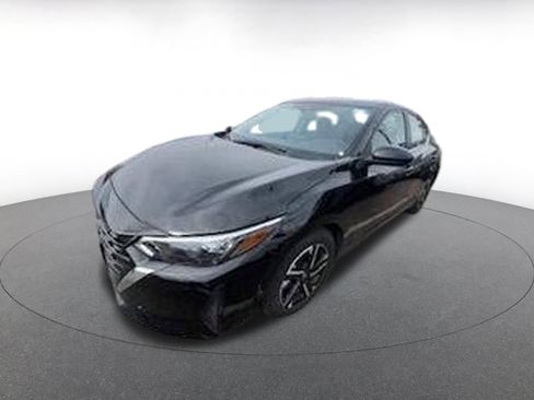 Used 2025 Nissan Sentra SV image 3