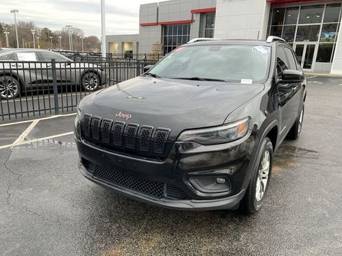 Used 2020 Jeep Cherokee Latitude Plus image 4