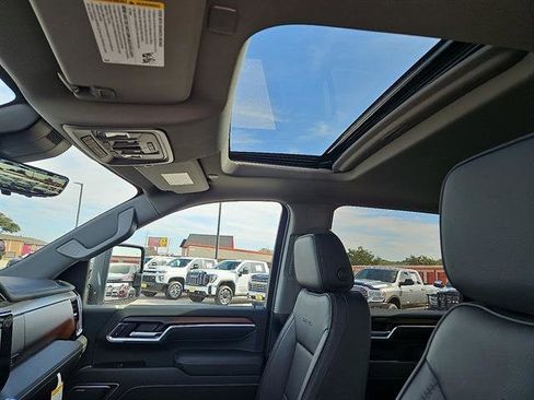 New 2026 GMC Sierra 2500 Denali w/ Denali Reserve Package image 14