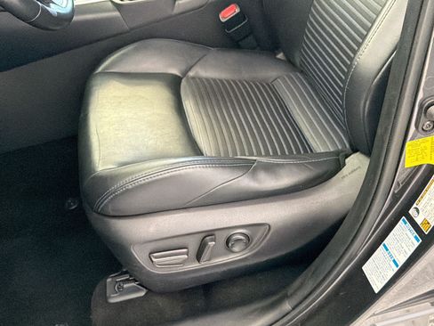 Used 2020 Toyota RAV4 XSE w/ XSE Grade Weather Package AWD/4WD image 15