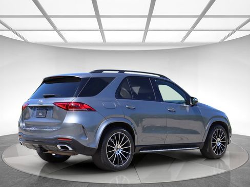 Used 2021 Mercedes-Benz GLE 350 4MATIC w/ AMG Line Exterior image 8