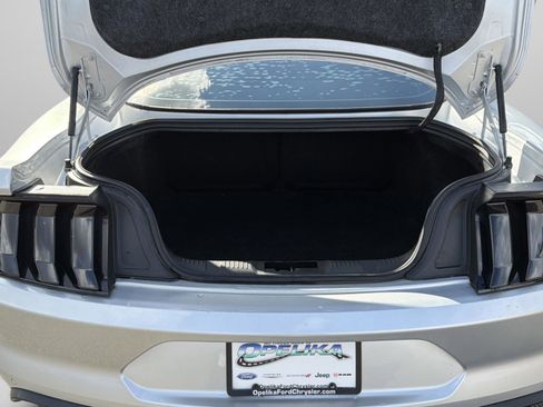 Used 2018 Ford Mustang GT image 36