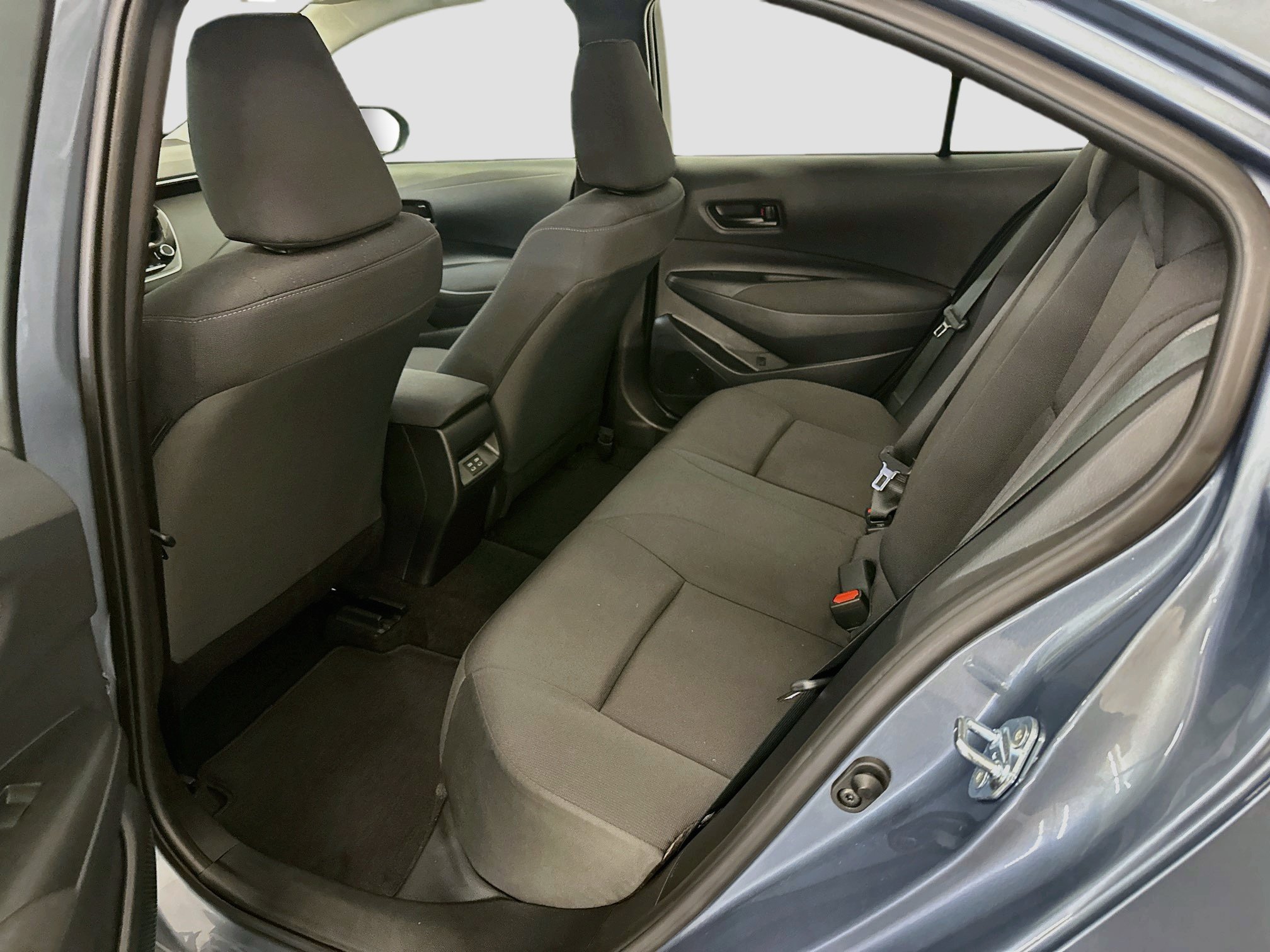 Used 2026 Toyota Corolla LE FWD image 29