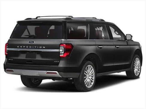 Used 2024 Ford Expedition Max Limited AWD/4WD image 2