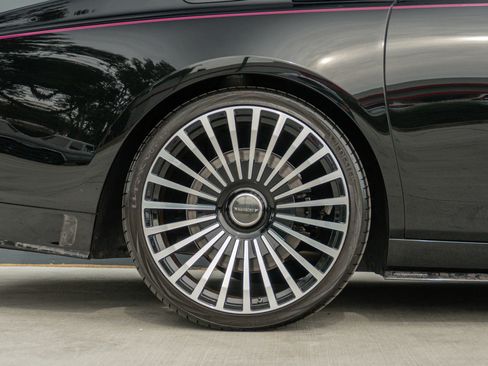 Used 2023 Rolls-Royce Phantom Sedan image 34