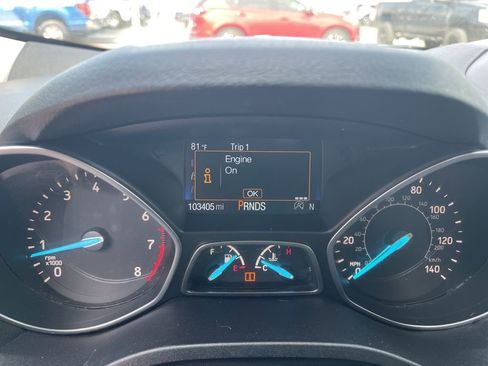 Used 2017 Ford Escape SE w/ Equipment Group 201A image 21