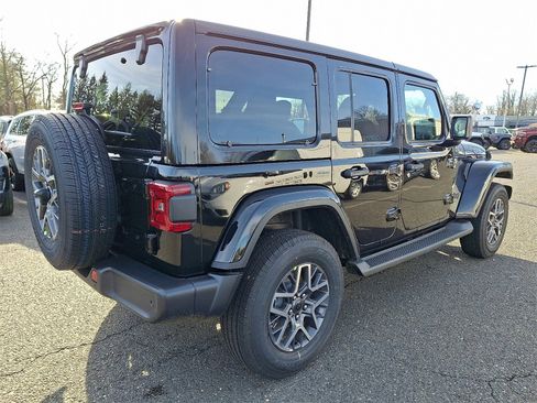 New 2026 Jeep Wrangler Sahara image 3