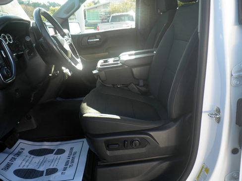 Used 2021 Chevrolet Silverado 1500 LT image 17