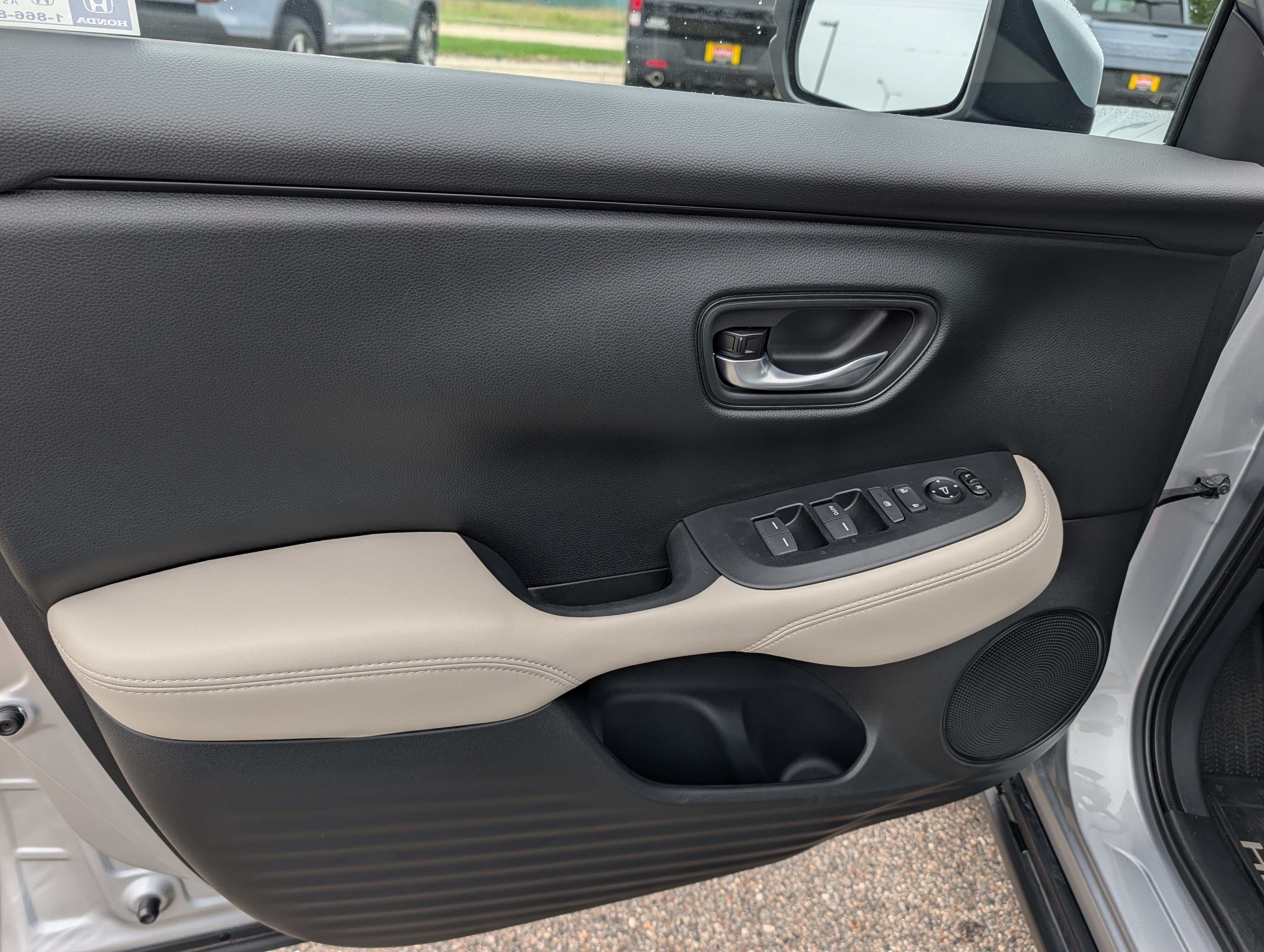 Used 2026 Honda HR-V LX image 22