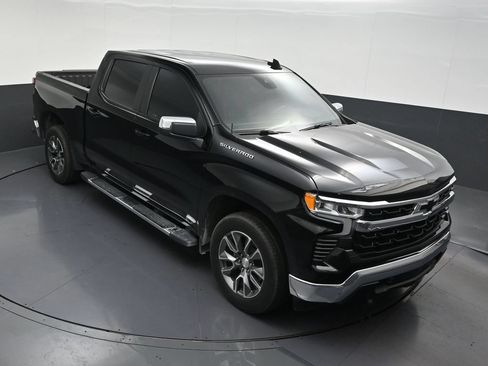 Used 2024 Chevrolet Silverado 1500 LT RWD image 22