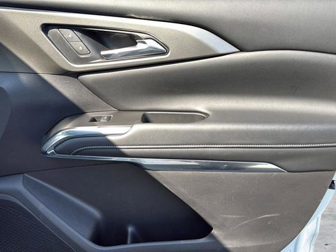 Used 2024 Chevrolet Traverse LT w/ LPO, Floor Liner Package FWD image 23