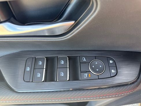 New 2026 Nissan Kicks SR image 14