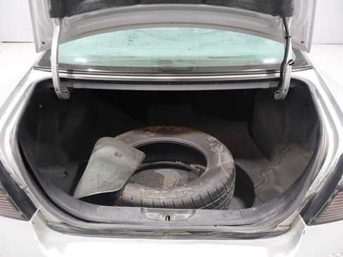 Used 2003 Pontiac Bonneville SE w/ Leather Appointment Package image 21