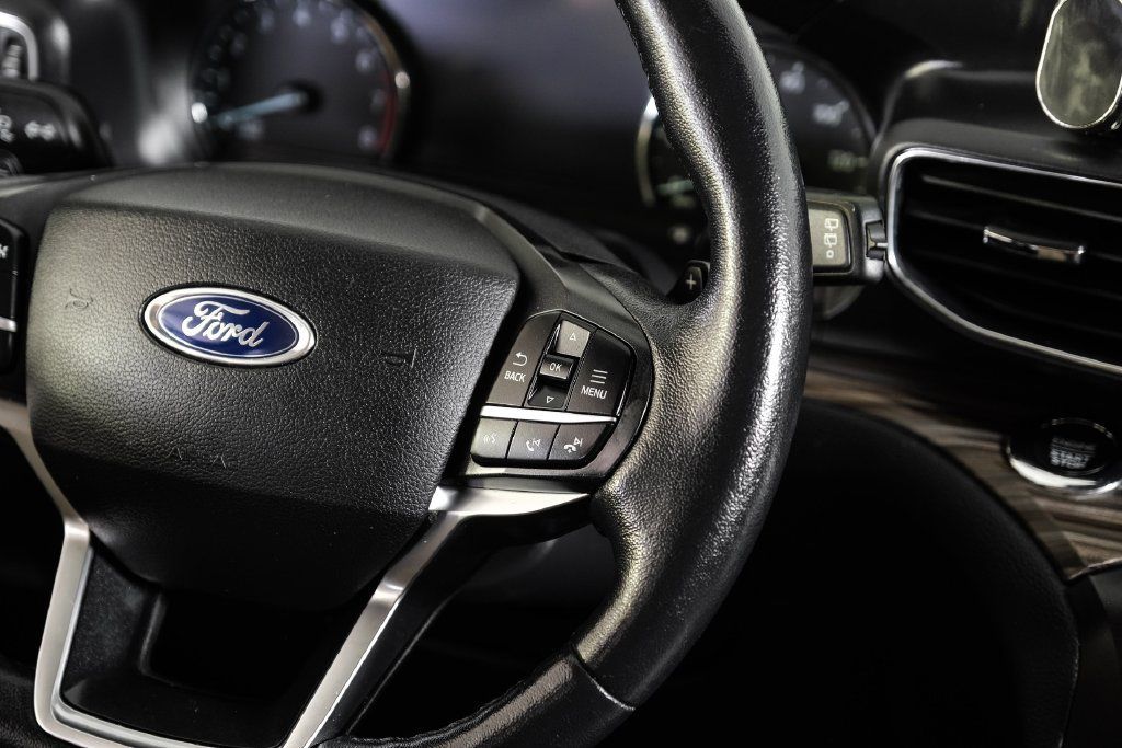 Used 2020 Ford Explorer Limited AWD/4WD image 16